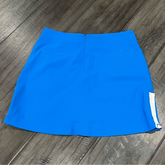 Nike Golf Dri-Fit Vibrant Blue Skorts - Size 8 - Picture 4 of 15